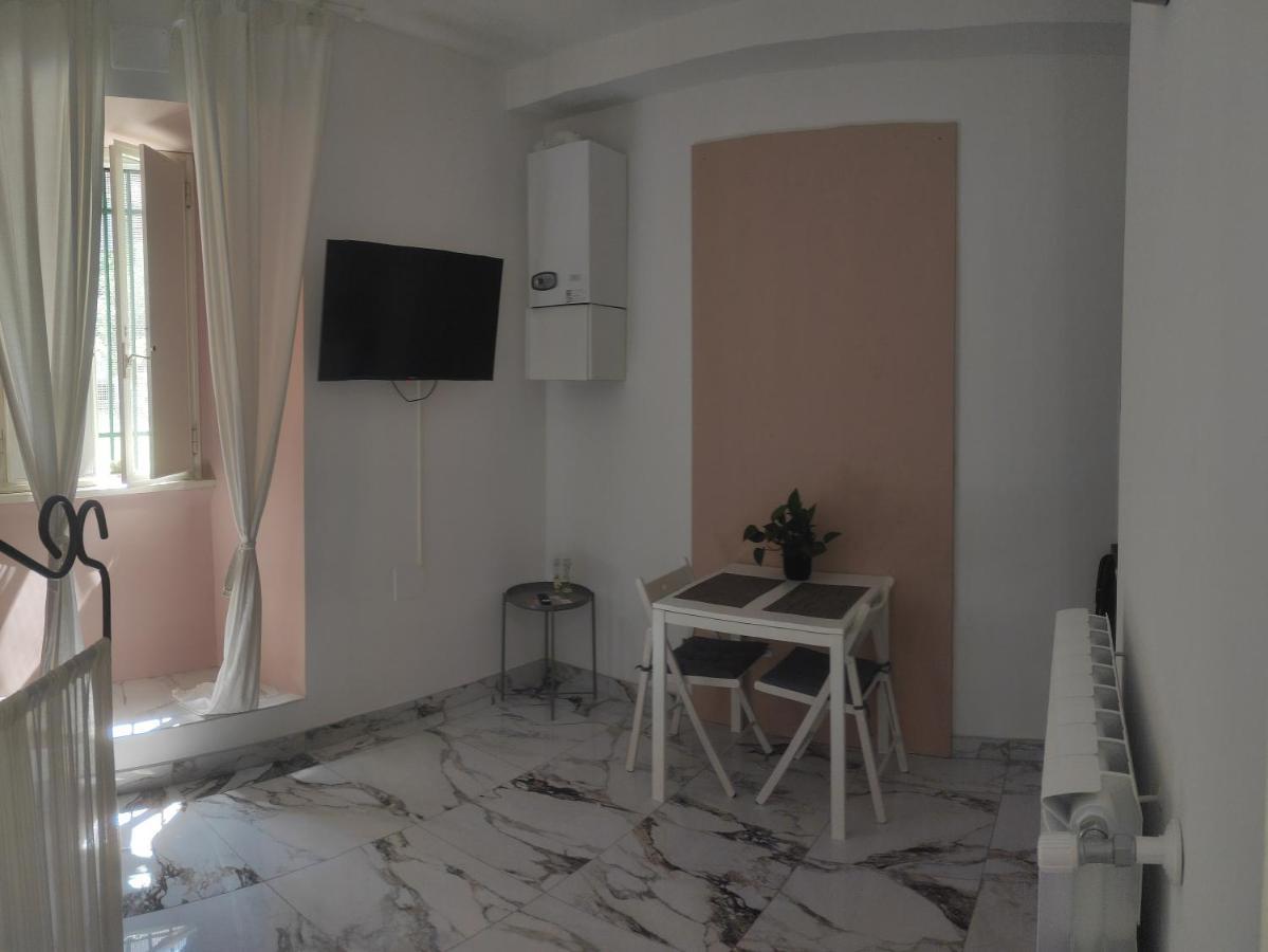 Tiberivs Home Рим Екстериор снимка